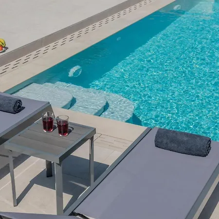 Alexia's Luxury Oasis *